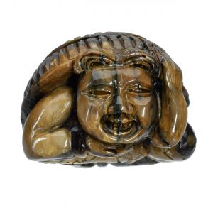 Kim J sucht Schutz unter Korb Netsuke