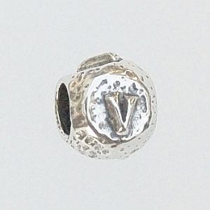 Buchstabe v.